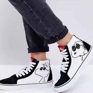 Vans X Peanuts Snoopy High Tops Size 6.0 Women’s